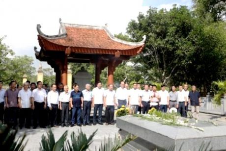 Long trọng tổ chức Lễ giỗ lần thứ 203 năm Ngày mất của Đại thi hào Nguyễn Du.