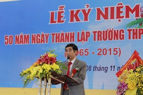 Kỷ niệm 50 năm thành lập trường THPT Nguyễn Du (1965 - 2015).
