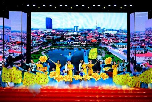 hoi-nghi-cong-bo-quy-hoach-tinh-thoi-ky-2021-2030-tam-nhin-den-nam-2050-va-xuc-tien-dau-tu-vao-ha-tinh-